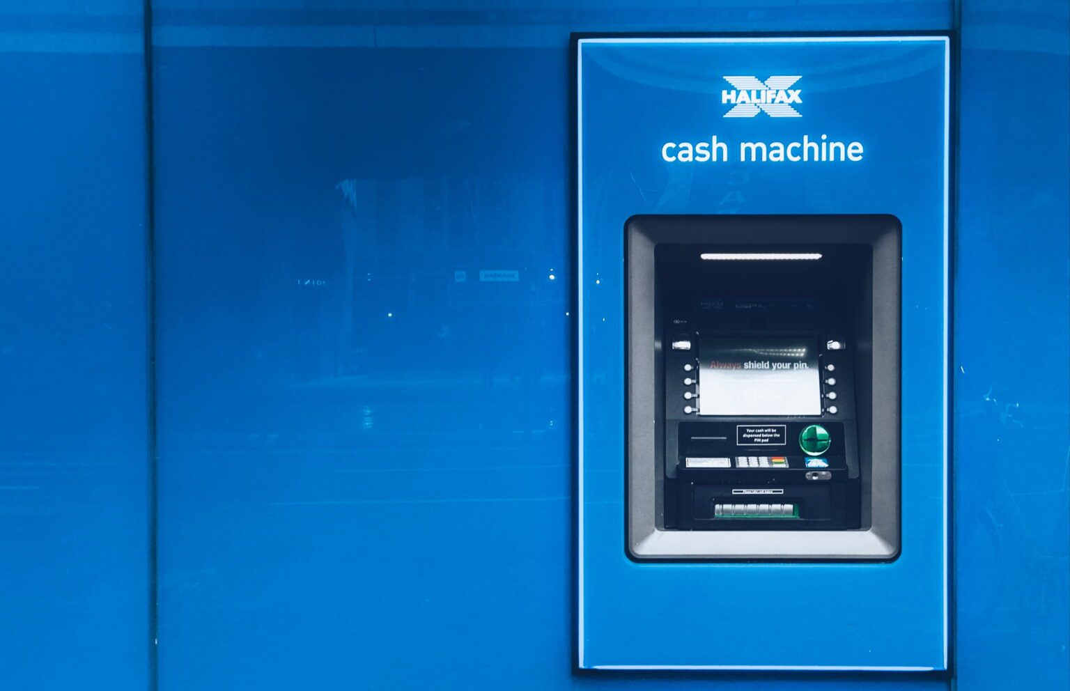Cách rút tiền thẻ tín dụng tại ATM: Hướng dẫn chi tiết từ A đến Z